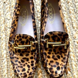 TOD’S Leopard Print Calf Hair Driving Mocs (Sz 39)